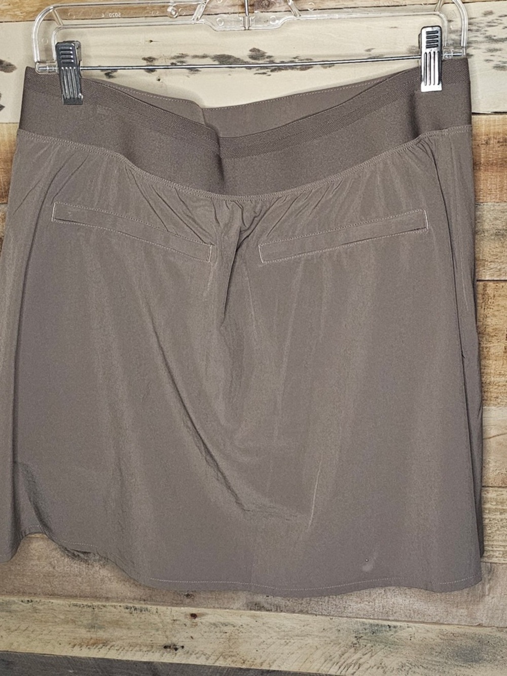 Athleta Lightweight Taupe Active Skort with Zip Pocket - Picture 2 of 2